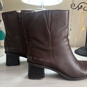 NATURALIZER BROWN LEATHER BOOTS 6.5